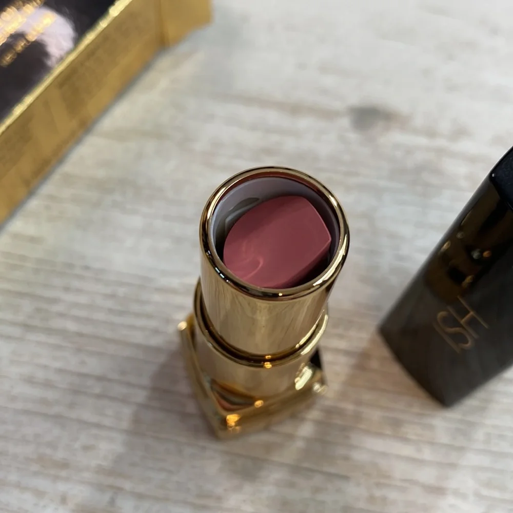 ISH Hydra Matte Lipstick Mysterious